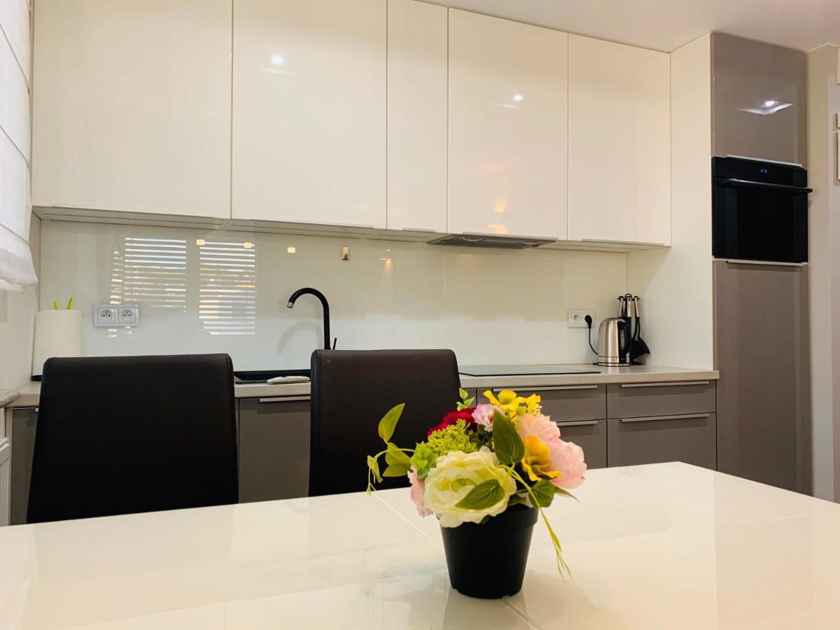 Exklusiv-Apartment Дзивновек Екстериор снимка